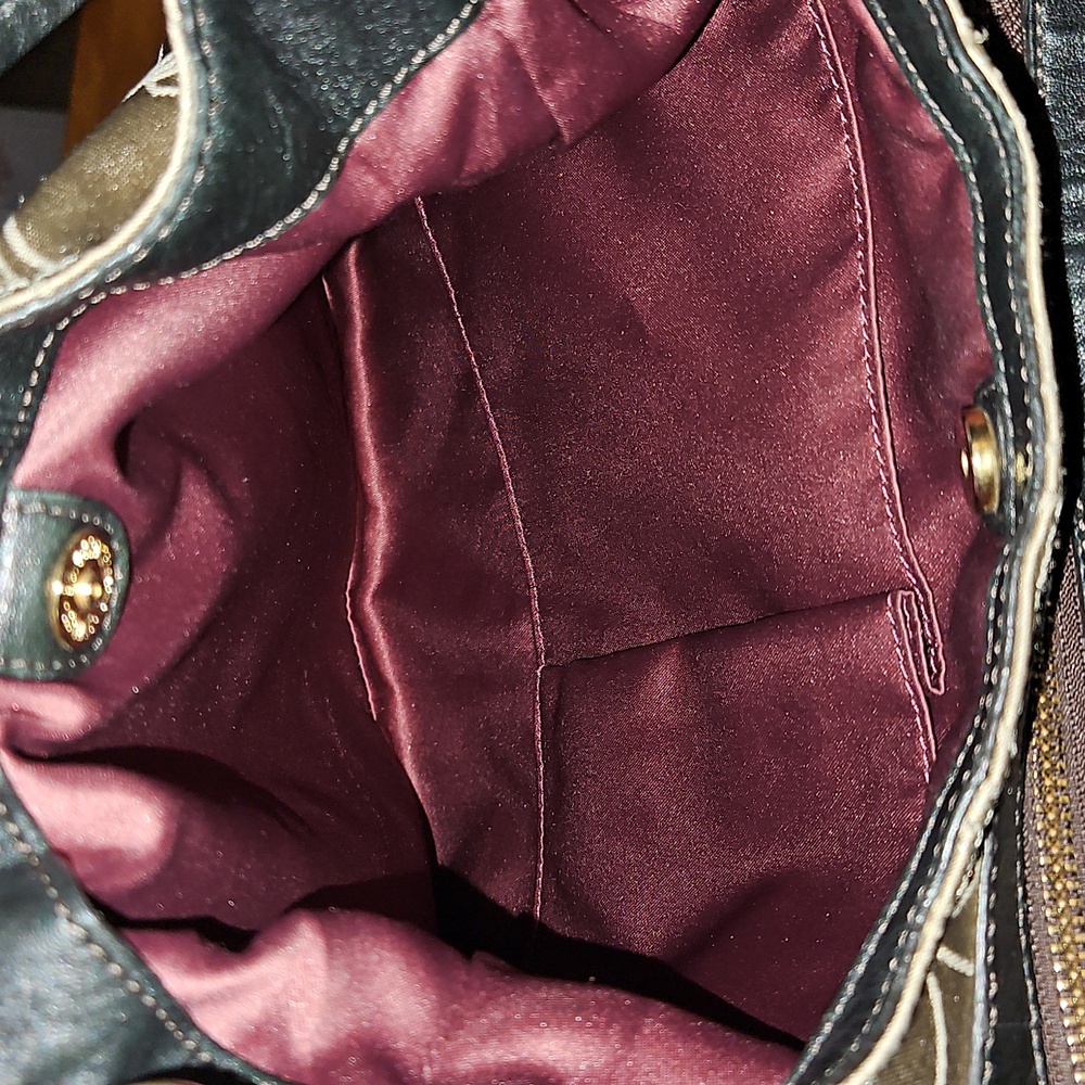 Coach Maggie Black and Gold Shoulder Bag - Picture 8 of 11